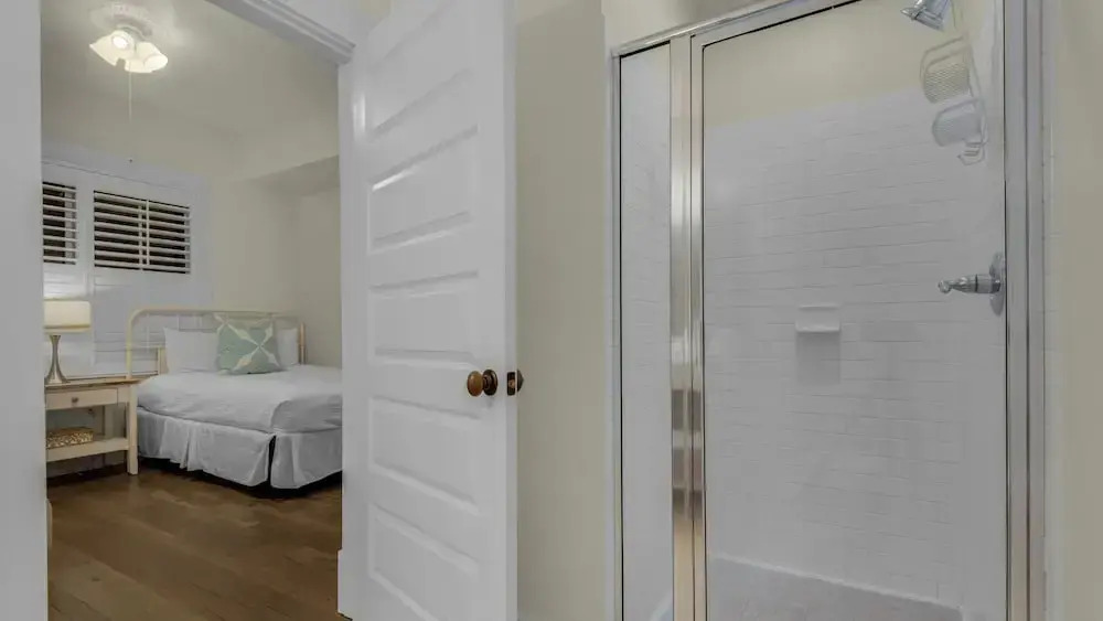 Coastal 3BR Condo With Pool & Shuttle : Snowbird Friendly!