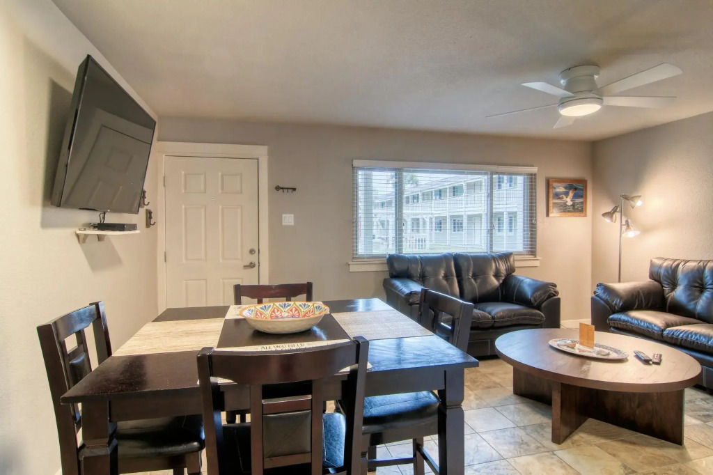 Courtyard #119 in Port Aransas