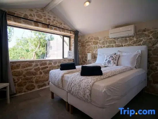 Villa Alisia, a beautiful natural stone house near Poreč