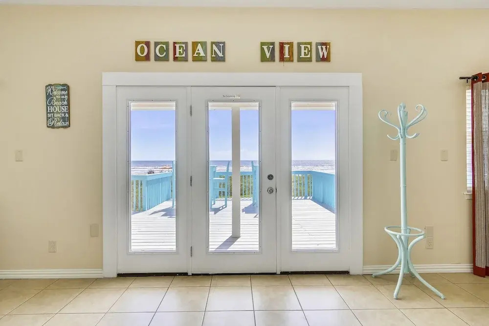 Beachfront Bliss 5 Br Home by RedAwning