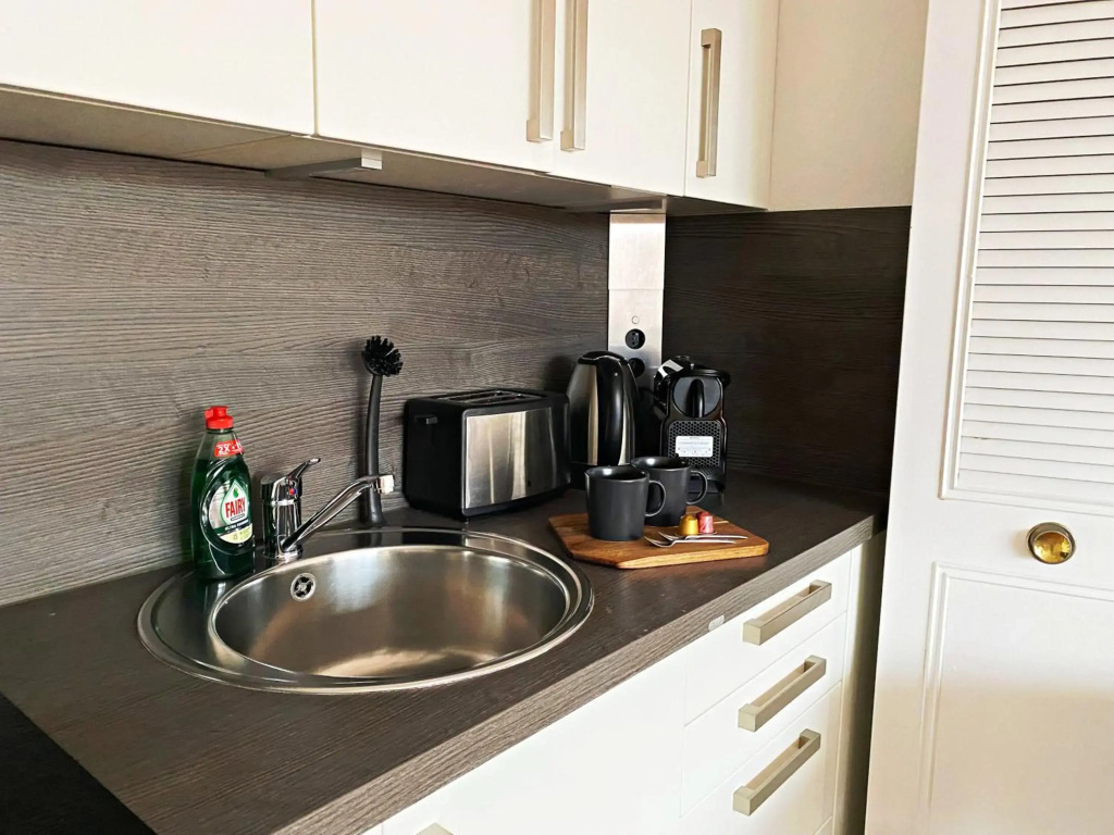 BRIGHT: Stylish Studio - In the heart of Augsburg's Old Town