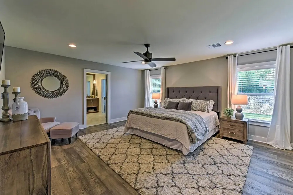 Elegant College Station Home - Walk to Texas A & M