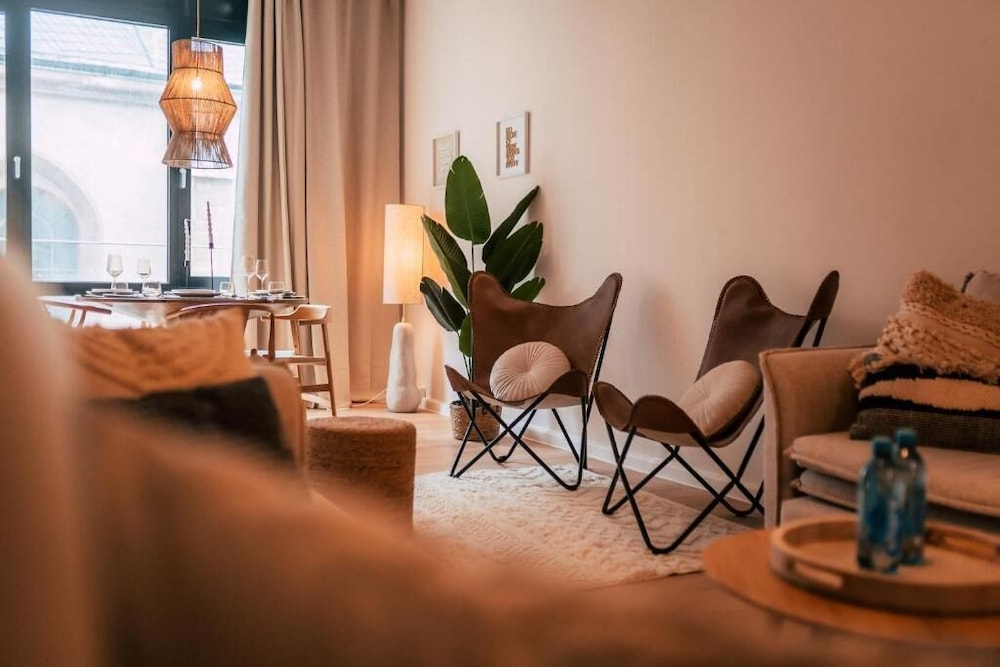 Luga Homes - Augustusplatz