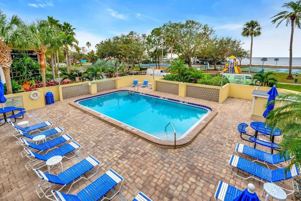 Sunset Suite - Private Balcony Gym Pool