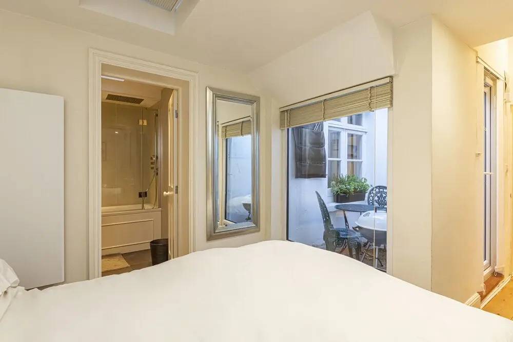 Altido Homely 2-Bed Flat W/ Private Courtyard In Bloomsbury