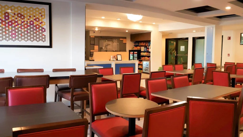 Holiday Inn Express Osage Beach - Lake of the Ozarks by IHG