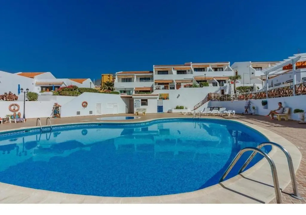 97 HERMOSA MARINA PRIMAVERA CON TERRAZA y PISCINA