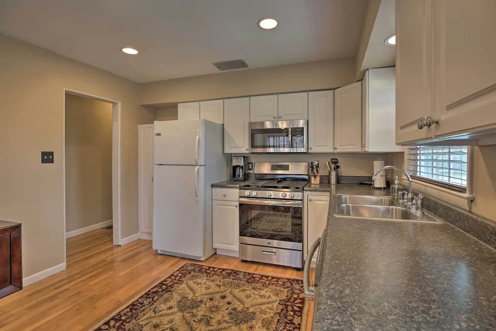 Lexington Family Home ~ 2 Miles to UK Campus!