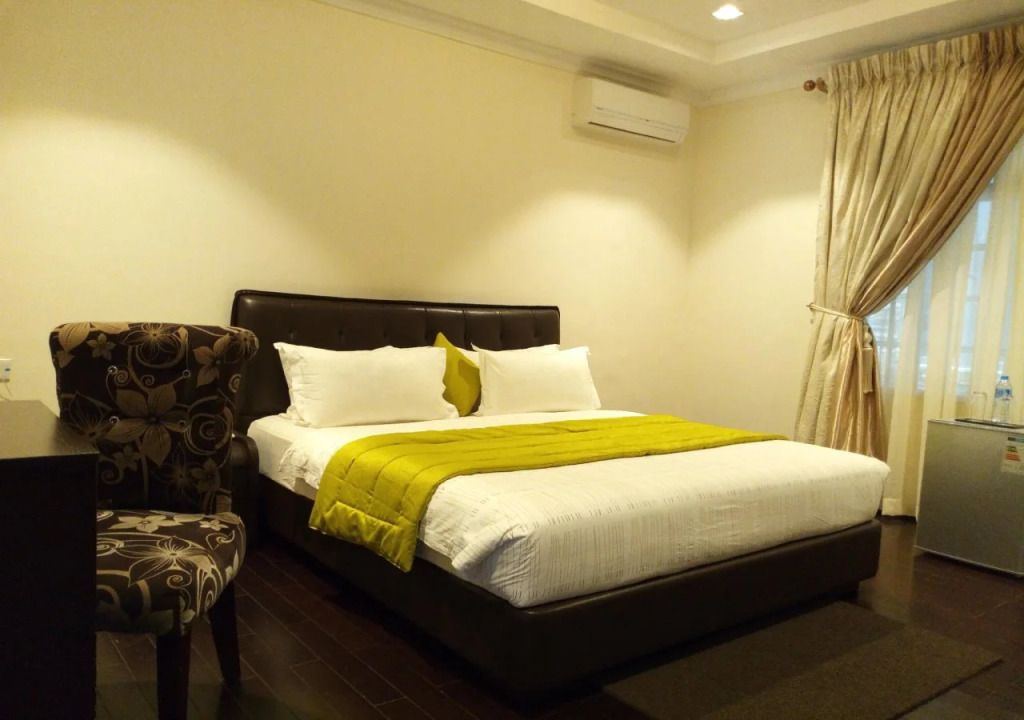 World Lilies Hotel & Events Place