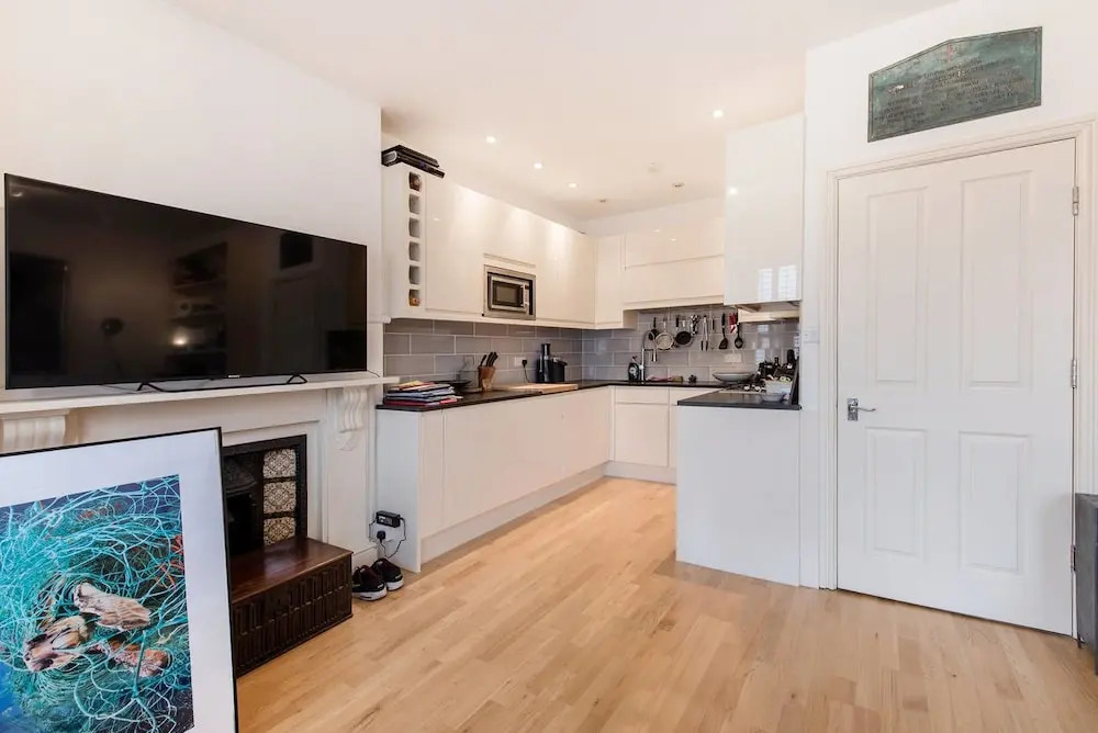 Stylish Brixton 1 Bedroom Flat With Terrace
