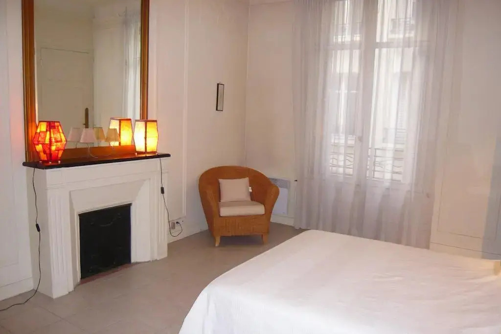 Parisian Home - Appartements Grand Boulevards, Musée Grevin