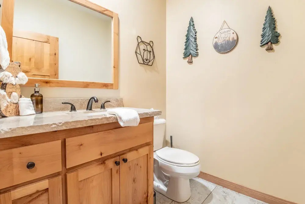 Lazy Bear Lodge by Avantstay Pine Tree Paradise w Game Room