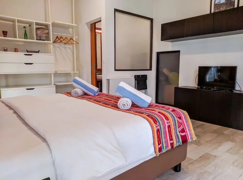 CoHaus 8 Studio & Kitchen