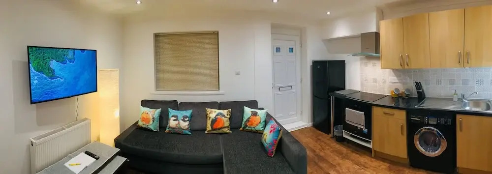 Fountain View 1BR Flat-Free Parking