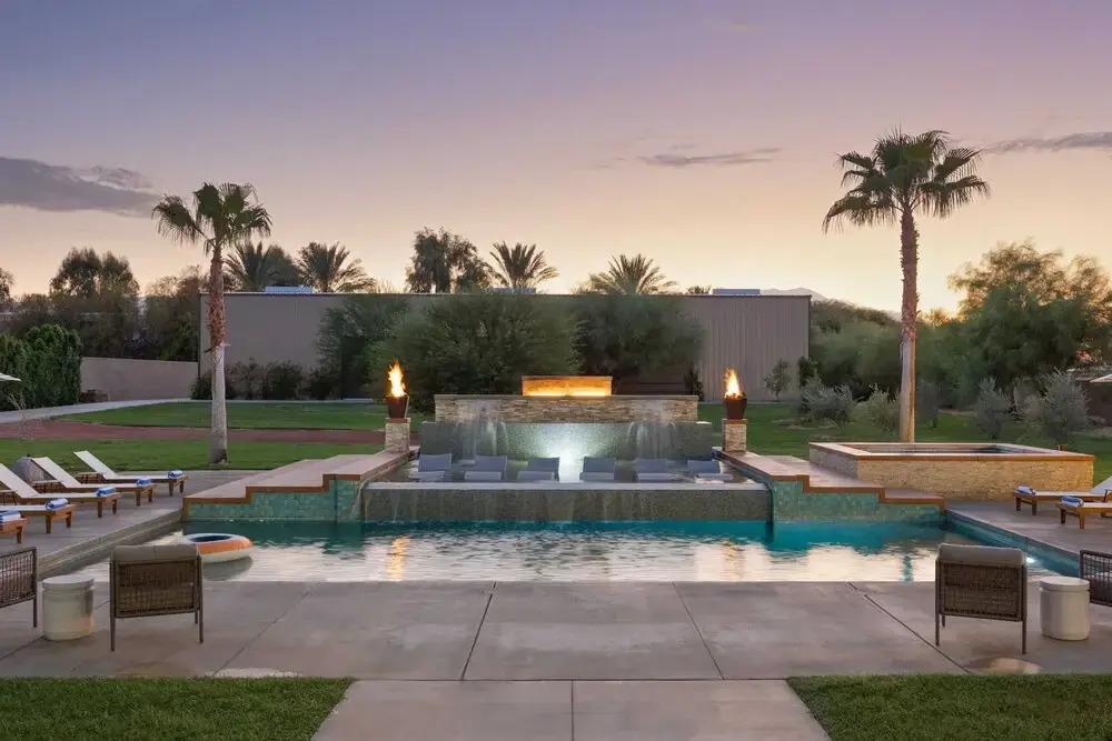 Starlight Estate by Avantstay 26 People! Architectual Mansion w/ Pool, Tennis Court, Game Room