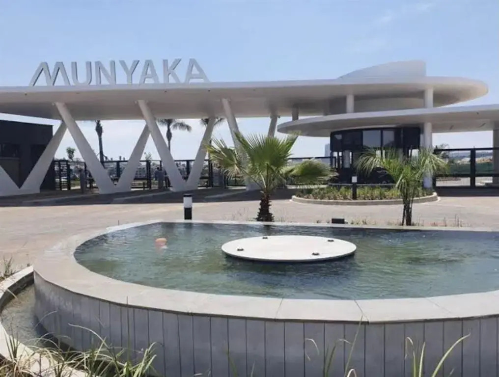 1758 Munyaka