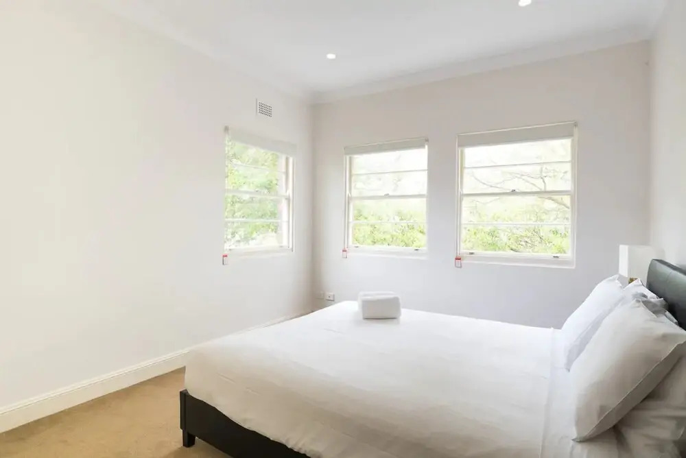 2 Bedroom Home in Kirribilli With a Great View