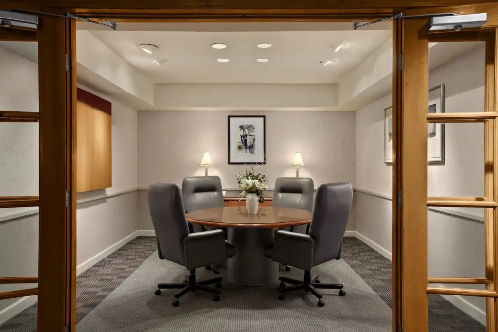 Hawthorn Suites by Wyndham Overland Park