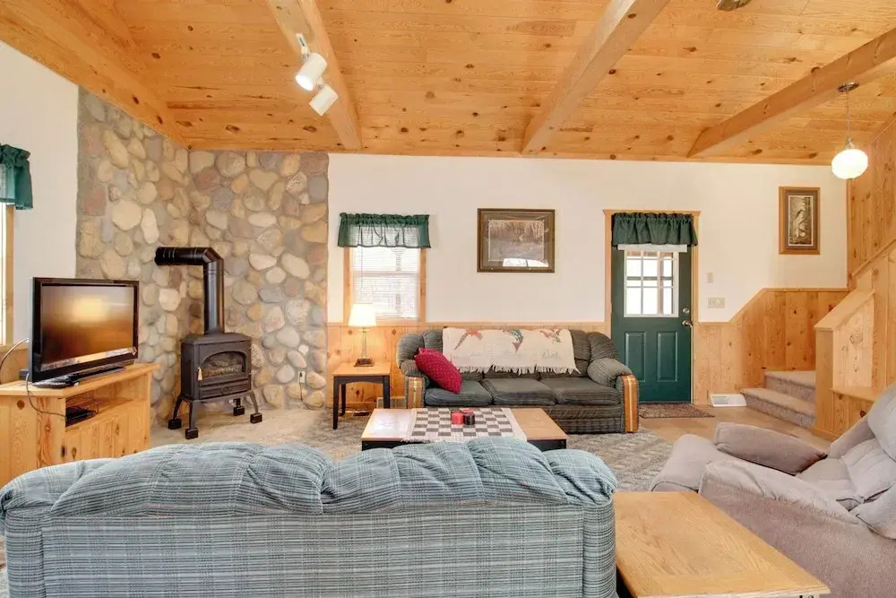 Minnesota Cabin Rental: 3 Mi to Pelican Lake!