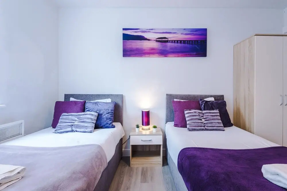 Stunning and Modern 2 Bedroom Apt in Liverpool