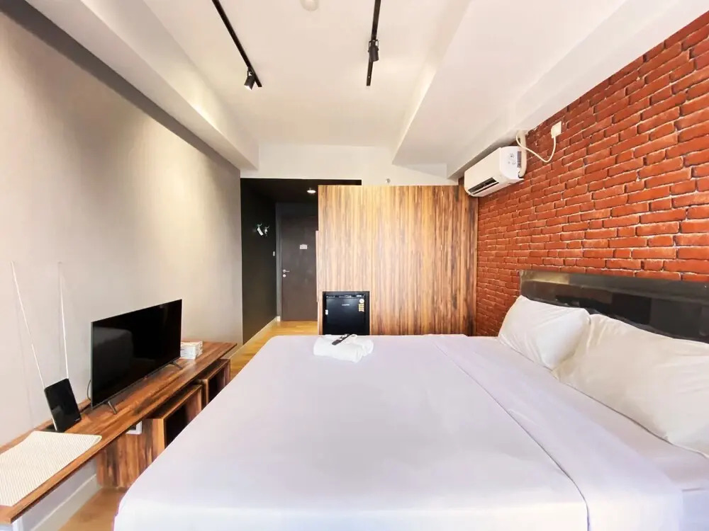 Comfort Studio Room At Mekarwangi Square Cibaduyut Apartment