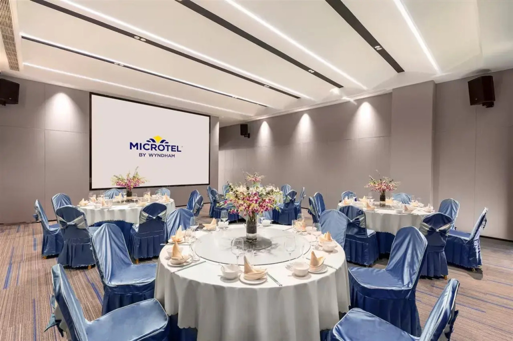 Microtel by Wyndham Xishuangbanna Mengle