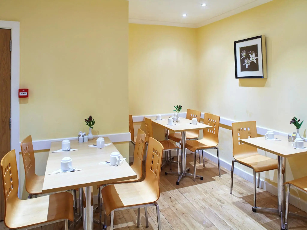Lord Jim Hotel