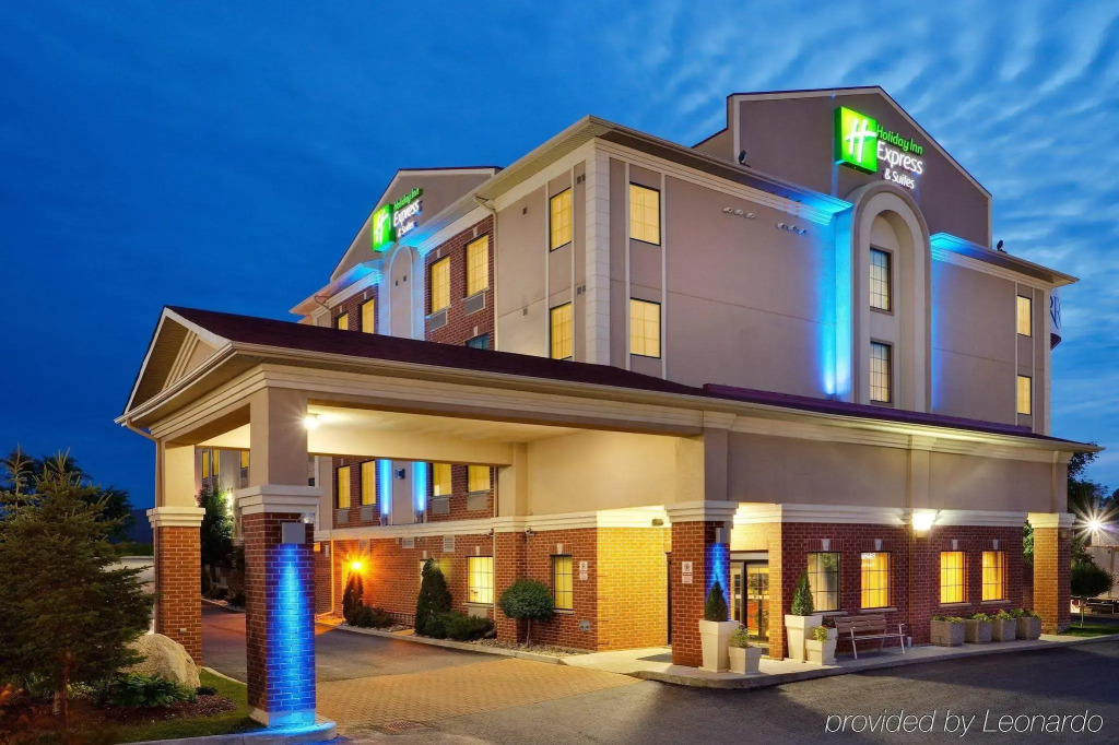 Holiday Inn Express Hotel & Suites Barrie by IHG
