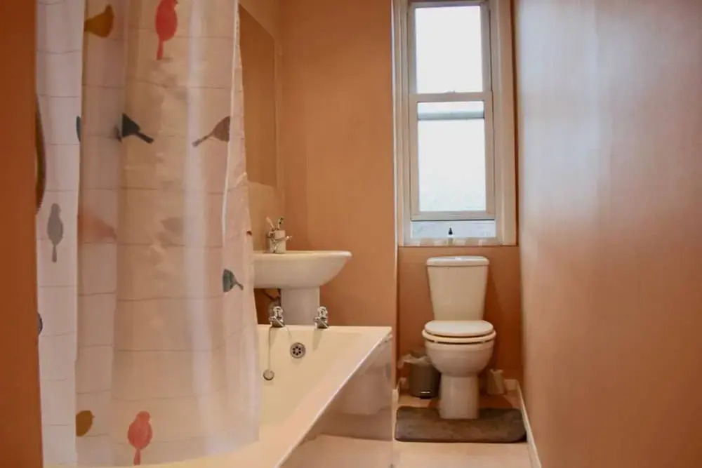 Classic 2 Bedroom Edinburgh Flat