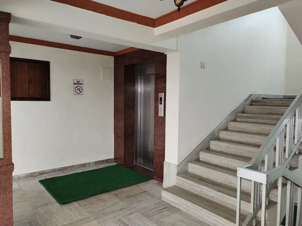 Hotel Alakapuri