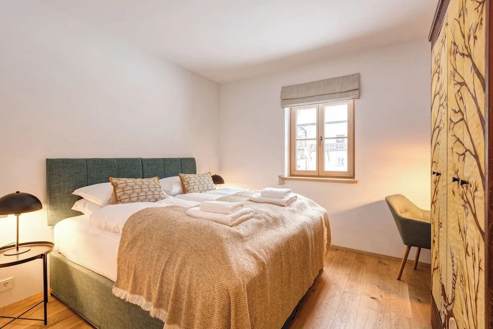 Chalet Silver Fox
