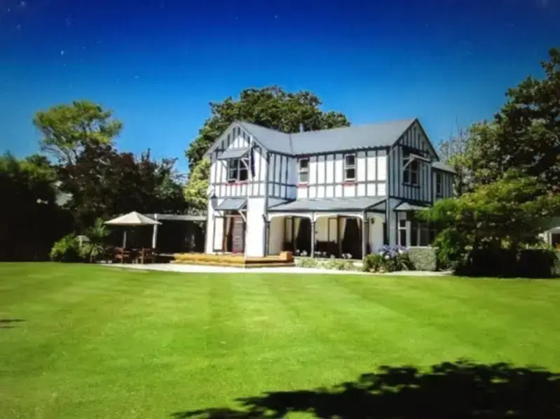 Papanui House