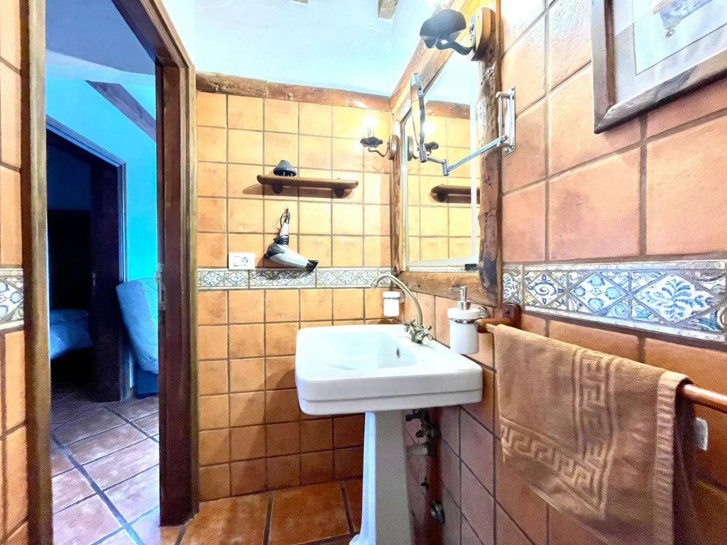 Apartment in rural house with Wifi and ocean view