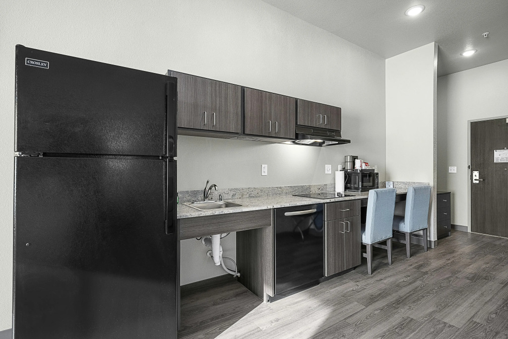 Riverstone Suites by Cobblestone Hotels - Chippewa Falls
