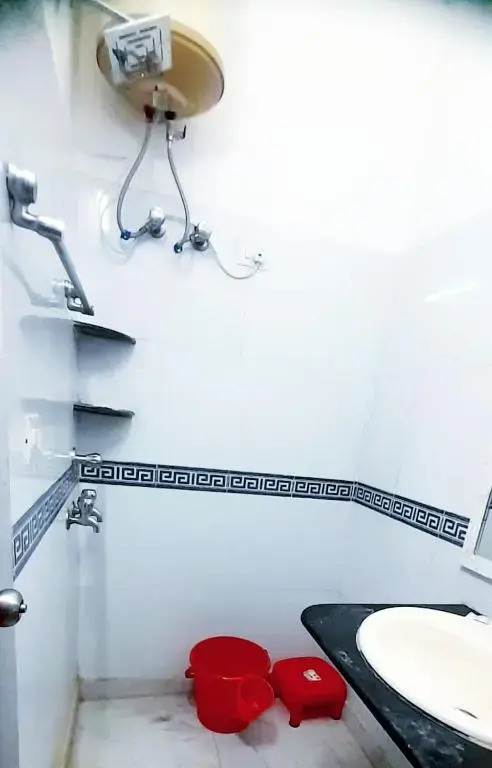 Bhambri House Hotel
