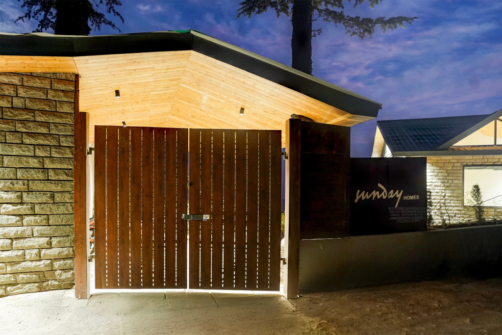 DanCenter Villa Mihika I Premium 5BHK I Orchard I Chef I Shimla