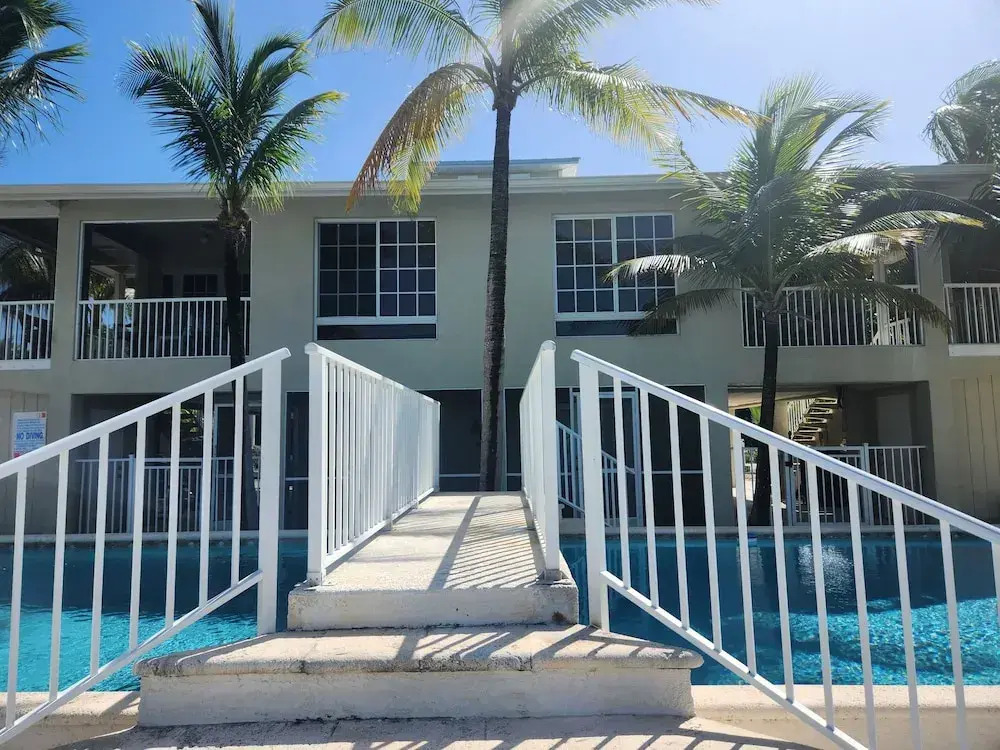 Palm Tree Cove Resort