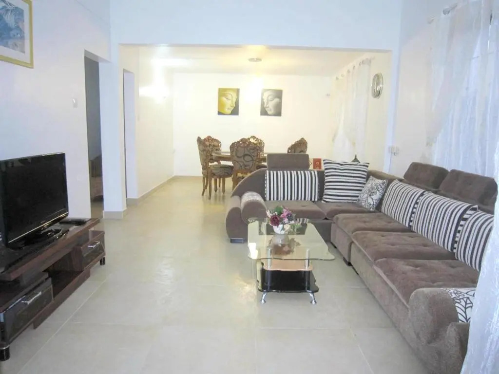 Spacious House in Pointe aux Piments with Shared Pool