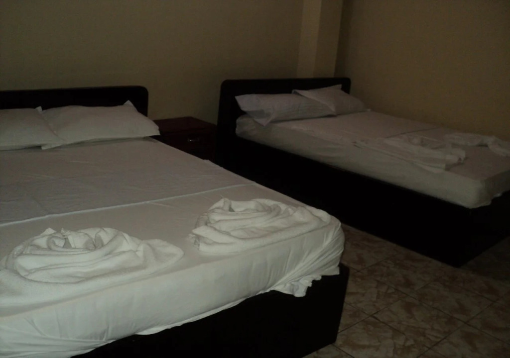 Vista Rooms N Coast Road