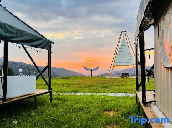 Liping Zhaoxing Sunset Valley Campground