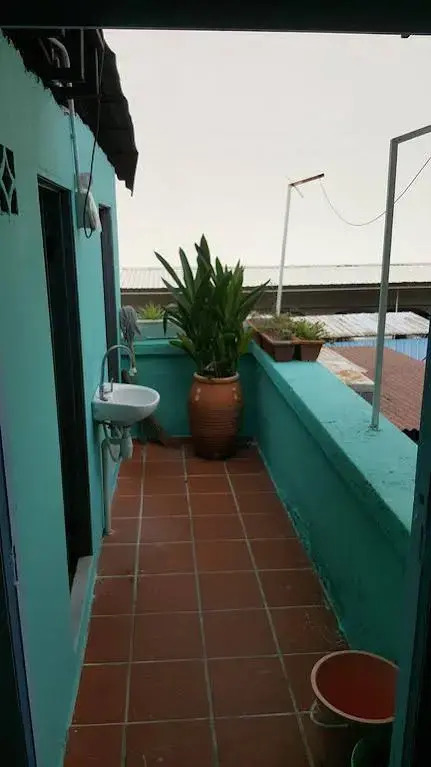 Bahari Twenty8 - Hostel