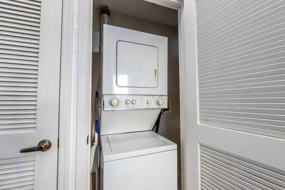 Fantastic Townhouse With a Themed Room Near Disney by Redawning