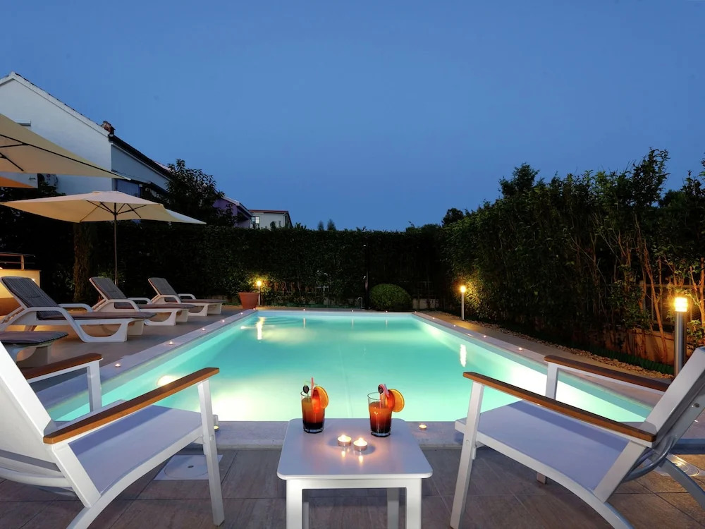 Apartment Azzini Violeta