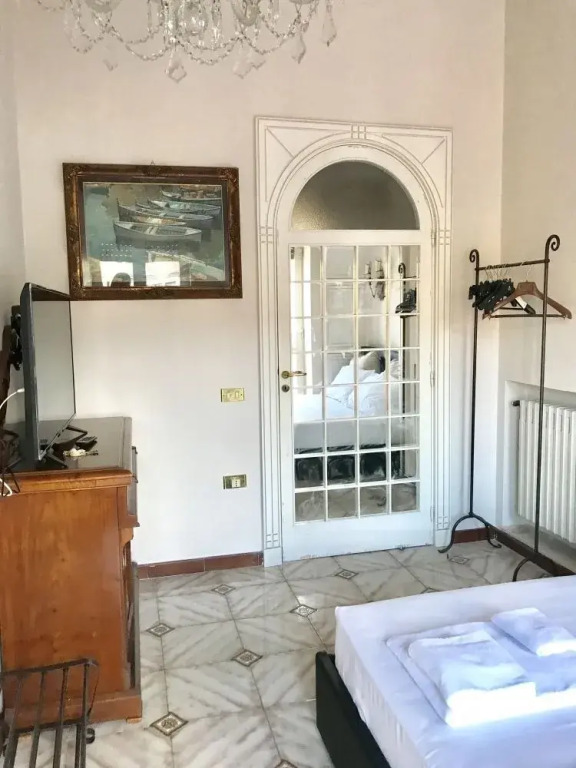 Gramsci Suites