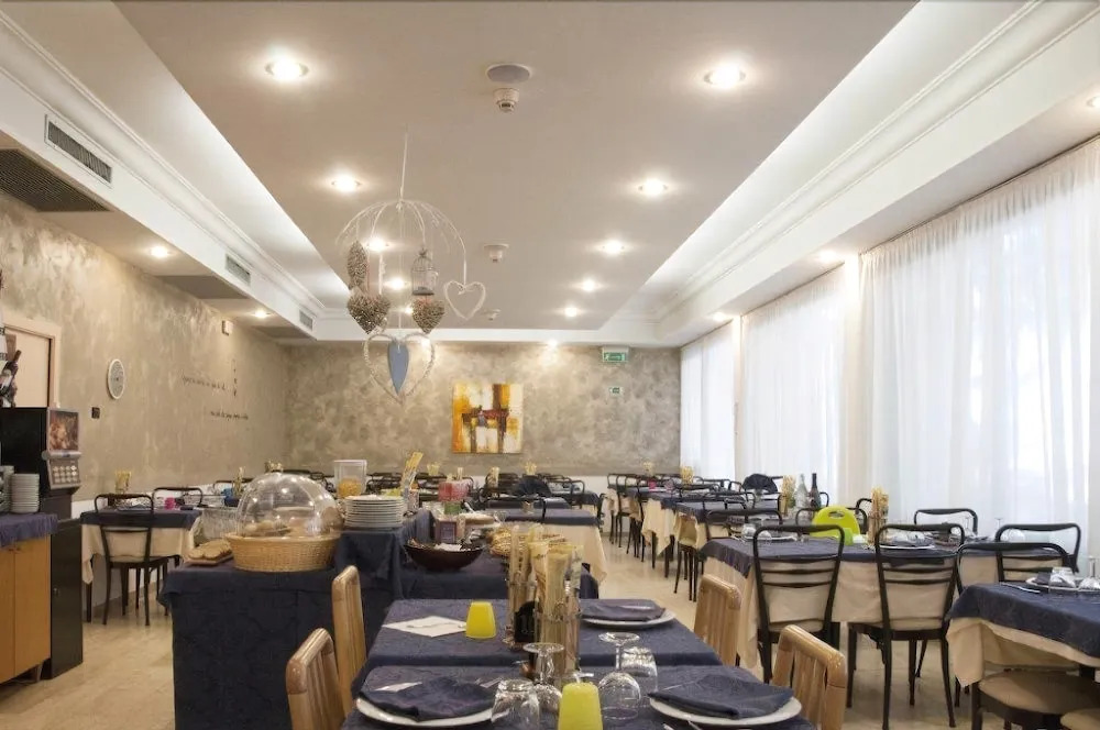 Piccolo Hotel