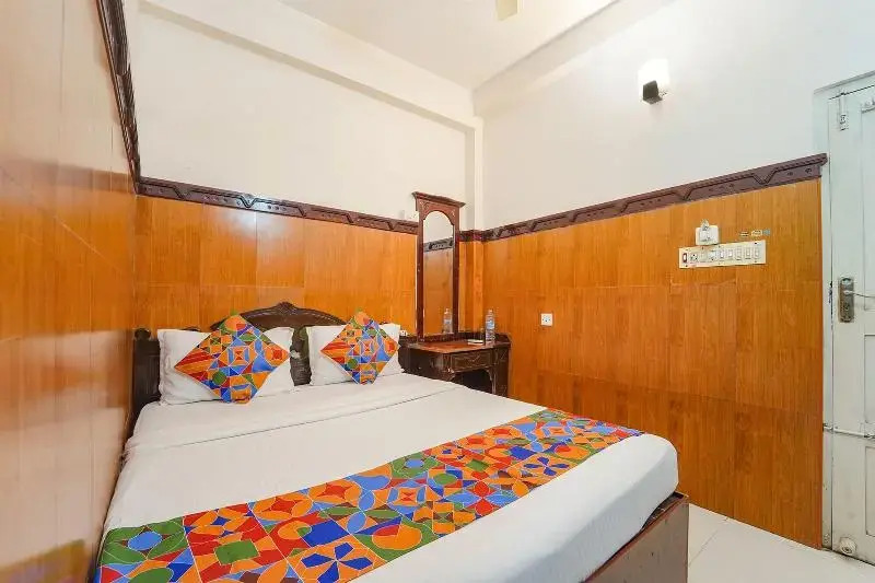 OYO 40141 Ascot Hotel