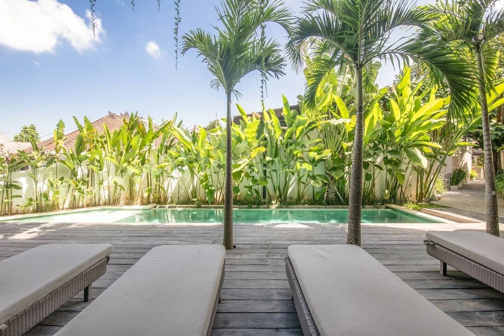 BAZ Villa 13 Studio 3 Opulent 1-br Loft With Art Deco Shared Pool