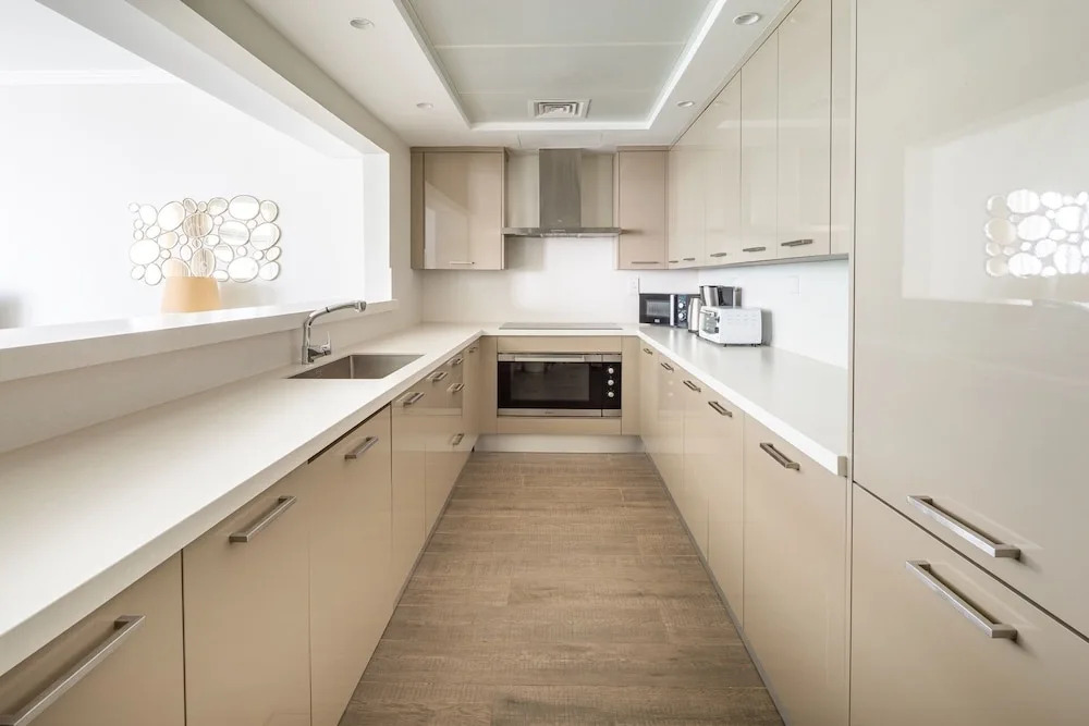 Astonishing & Grand 3BR w/ Beach Views & 2 Balconies!