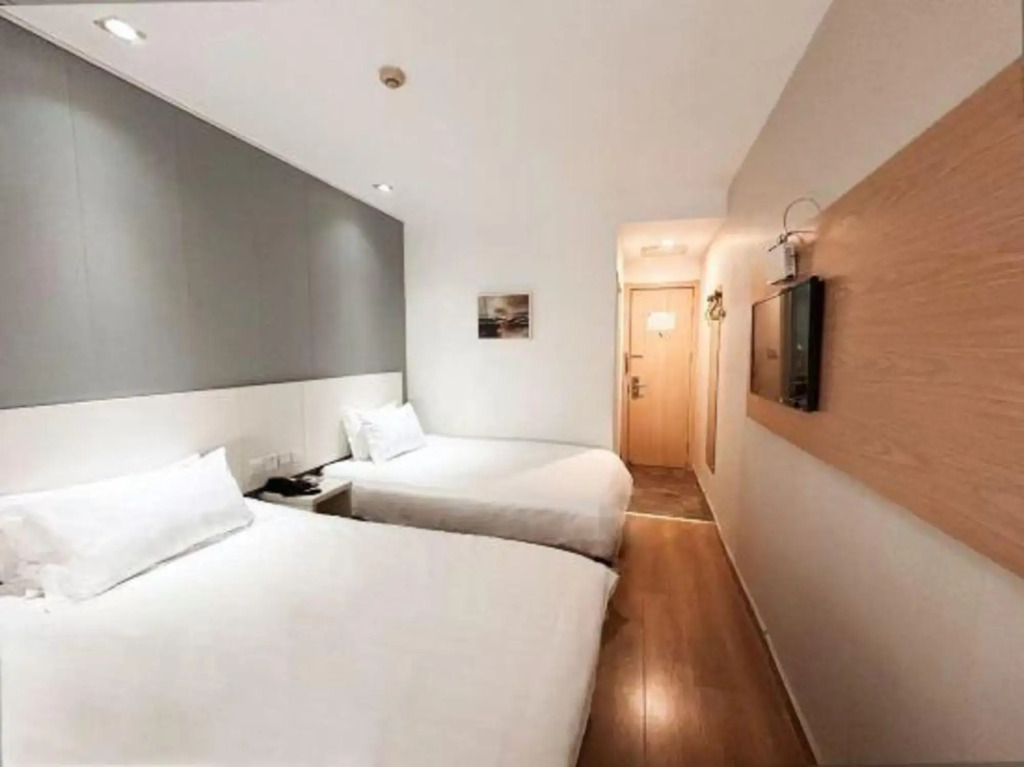 Homeinn Pebble Hotel (Zibo Wangfujing Badaju)