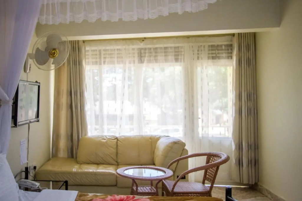 Jinja Safari Hotel